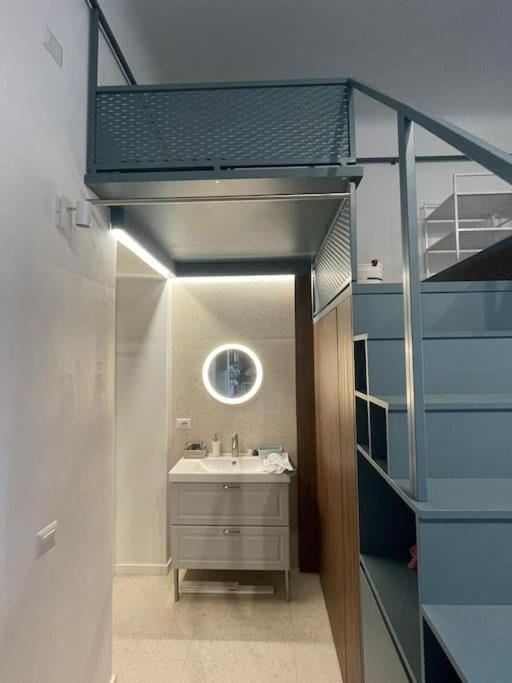 Lovely Studio Flat In Bocconi Milano Eksteriør bilde