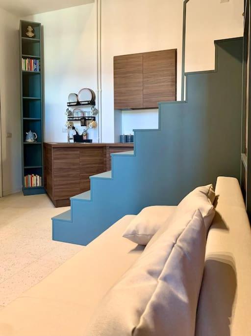 Lovely Studio Flat In Bocconi Milano Eksteriør bilde