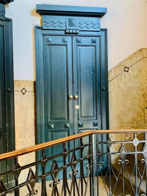 Lovely Studio Flat In Bocconi Milano Eksteriør bilde